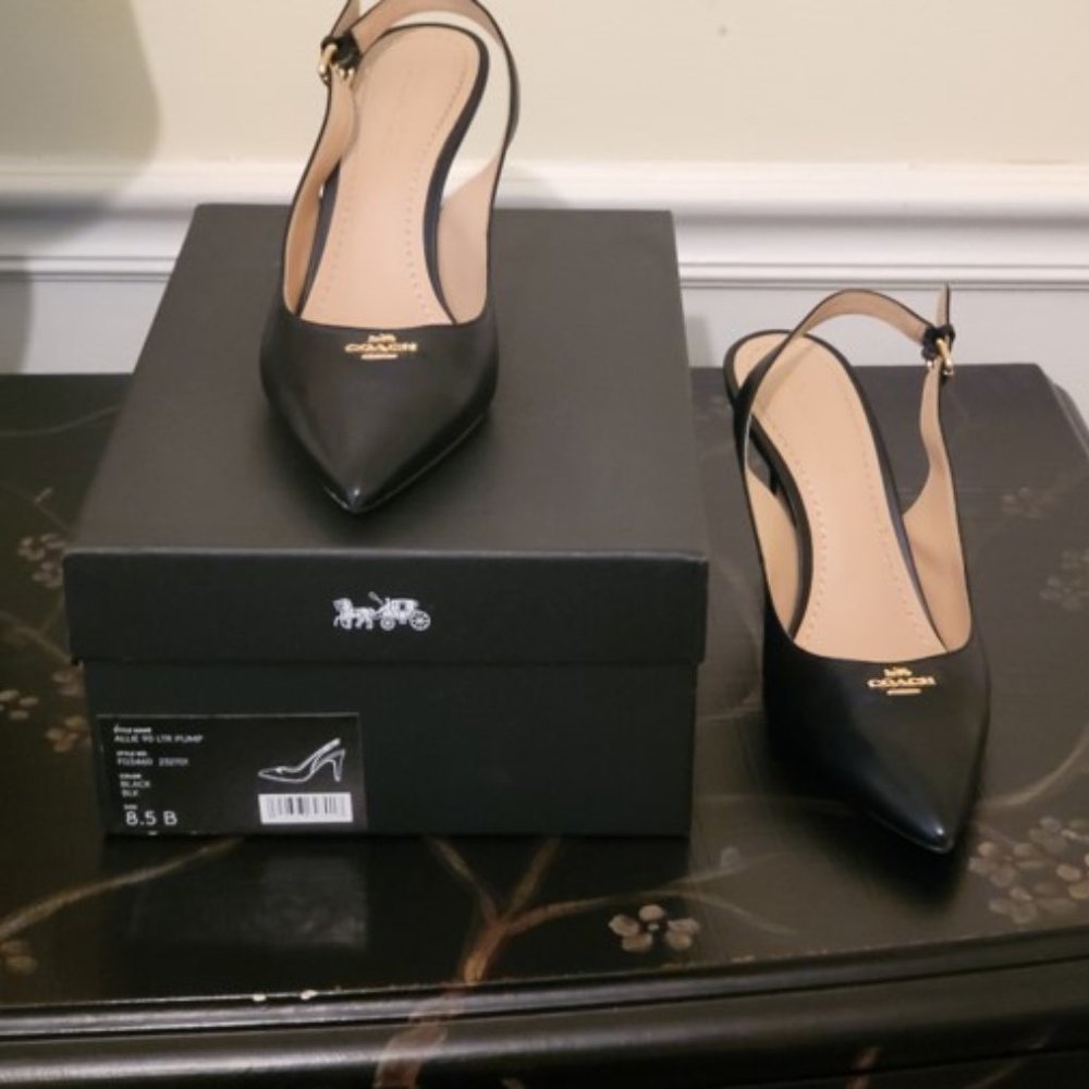 AUTHENIC LEATHER COACH HEELS